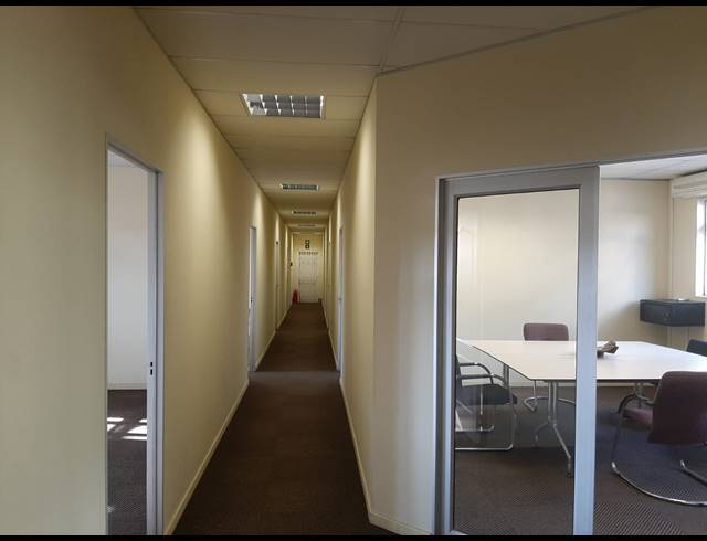 250M² OFFICE TO LET IN NEW GERMANY